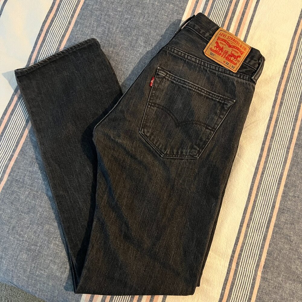 Levis 501 Jeans Mens 31x32 Black Charcoal Button Fly (EUC!)
